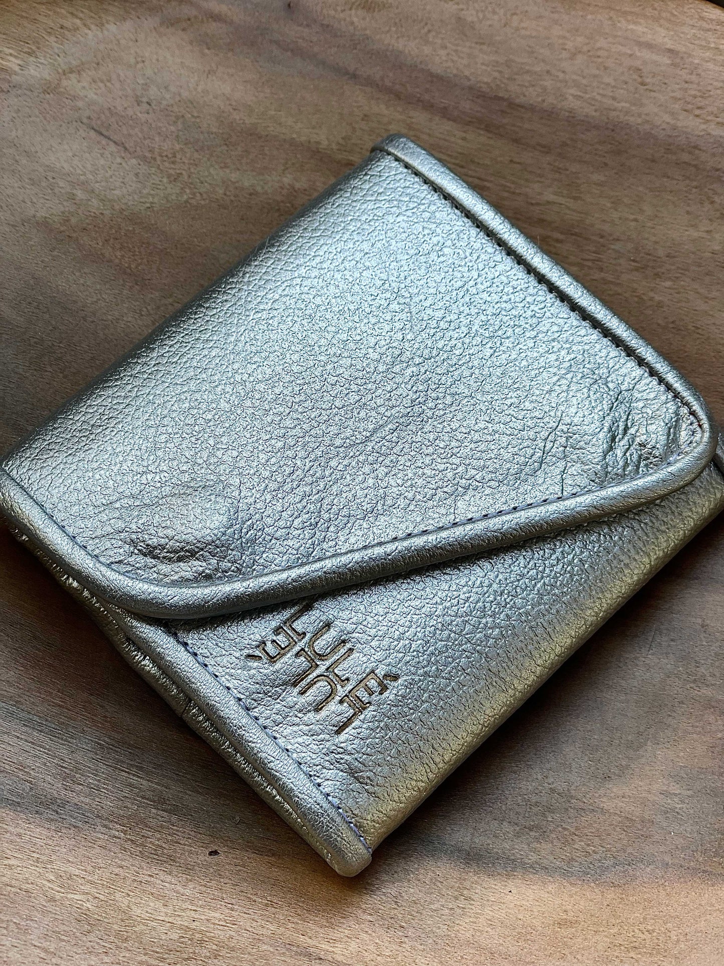 Pequeña Lulé Wallet Silver