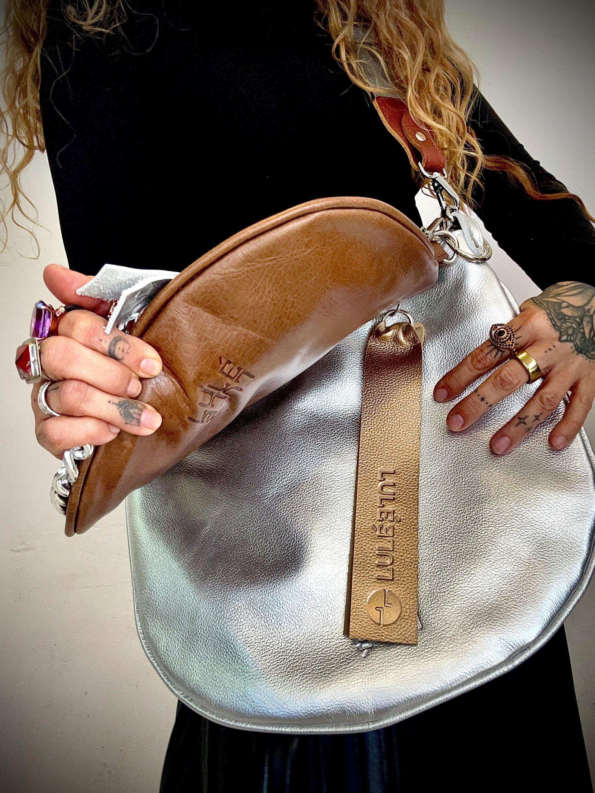 Duo Bag Silver & Brown — modular leather bag set, Arco Bag and Mini Bag in silver and brown leather | LULÉ LULÉ