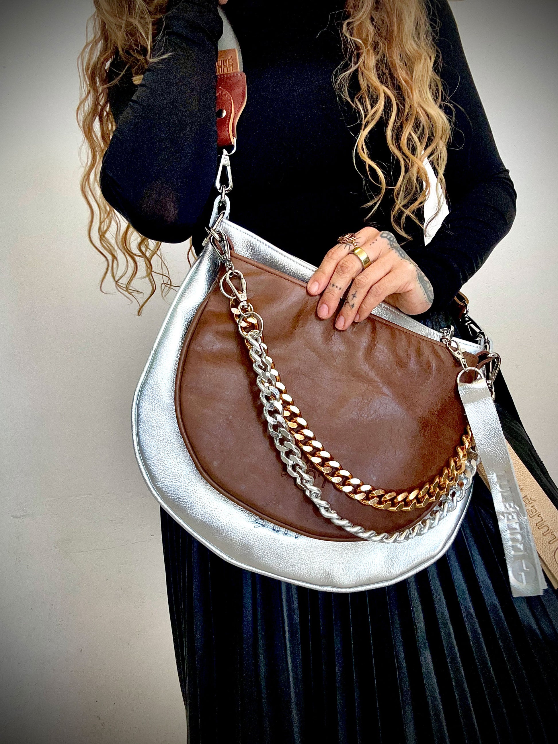 Duo Bag Silver & Brown — handcrafted Colombian leather crossbody with double chain strap, silver and brown | LULÉ LULÉ