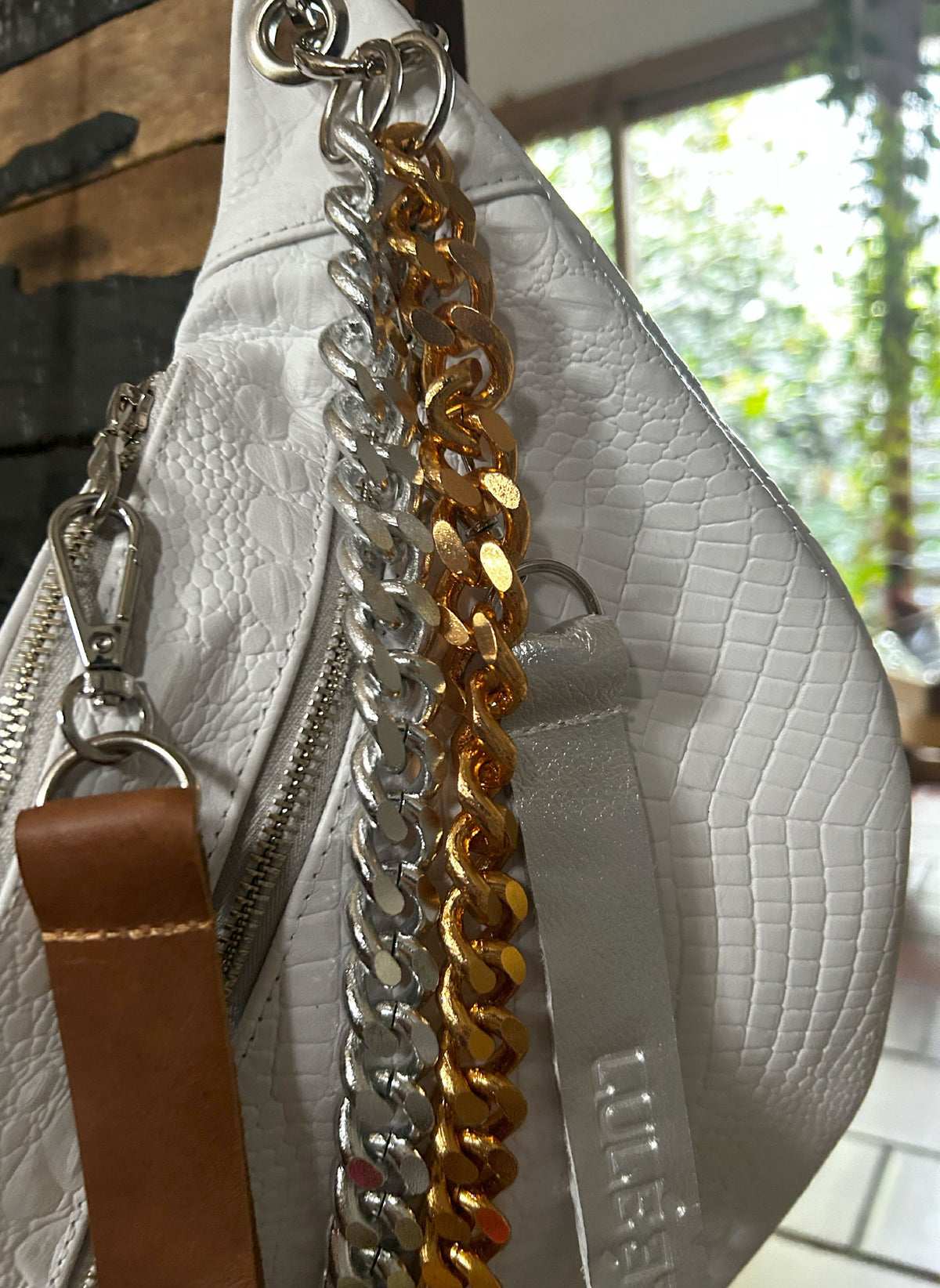 Hendrix Bag White Croc-Embossed