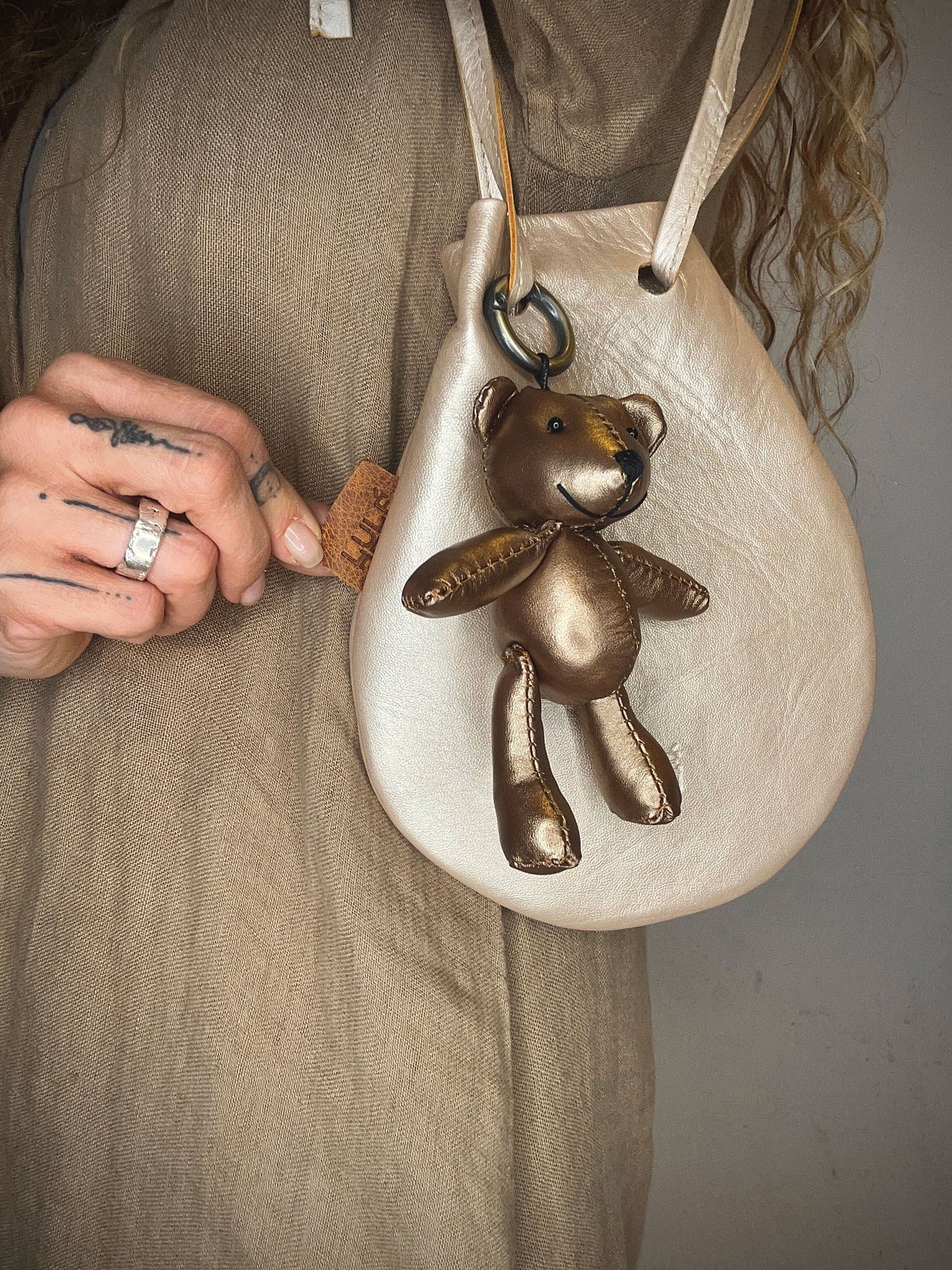 LULÚ Bag Gold